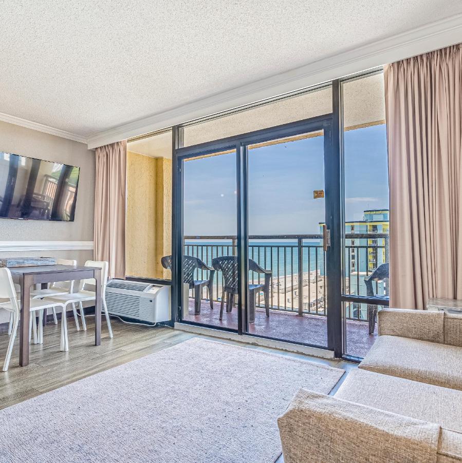 マートルビーチ Soothing Oceanview Getaway -- Free Wi-Fi & Free Parking, New Listingアパートホテル エクステリア 写真