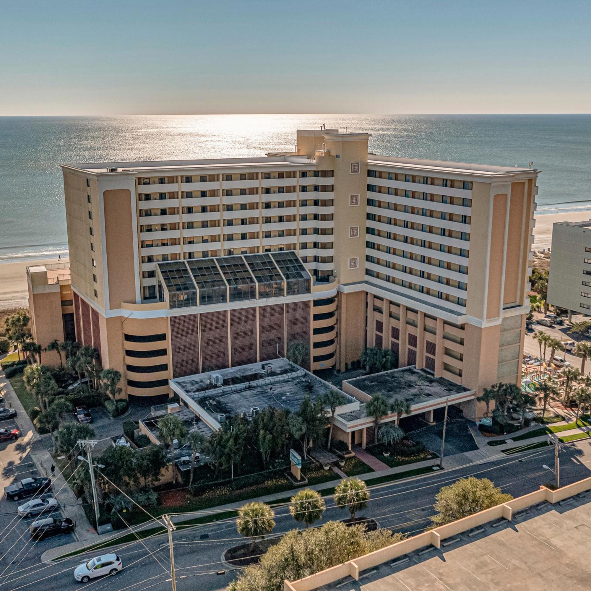 マートルビーチ Soothing Oceanview Getaway -- Free Wi-Fi & Free Parking, New Listingアパートホテル エクステリア 写真