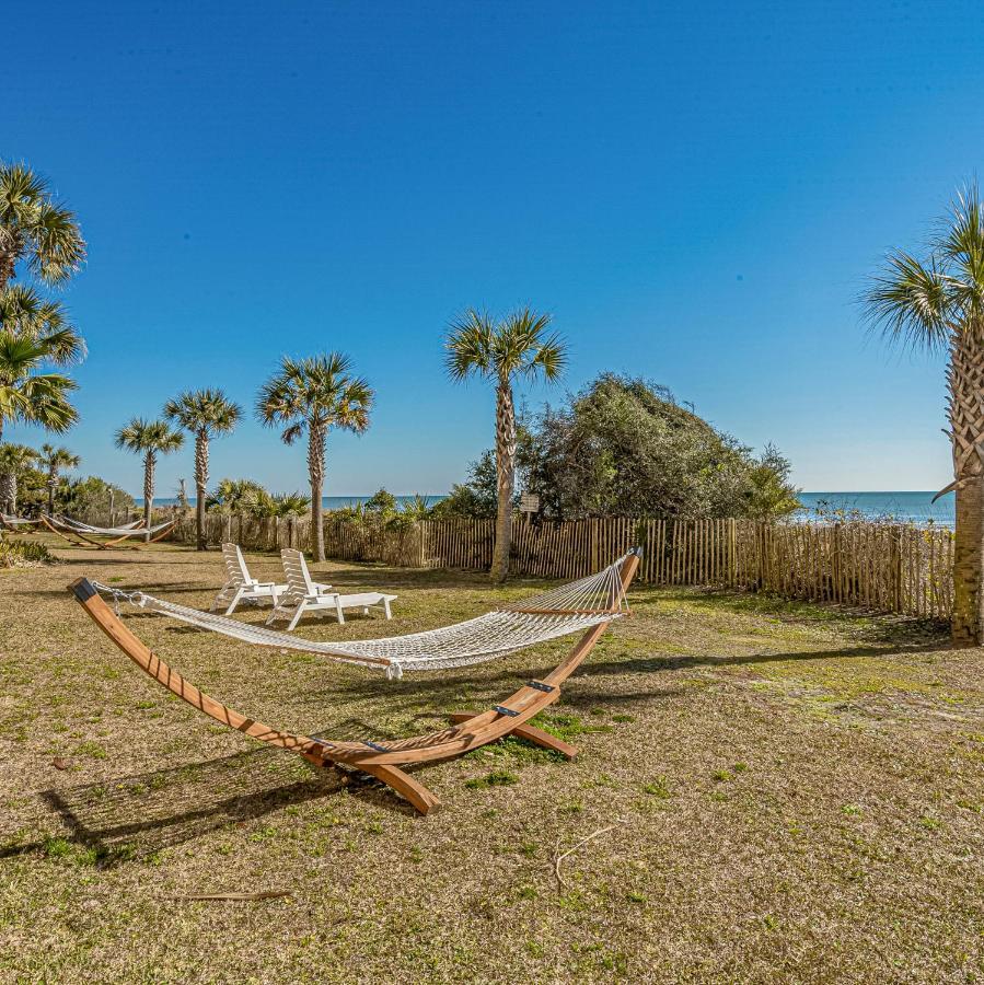 マートルビーチ Soothing Oceanview Getaway -- Free Wi-Fi & Free Parking, New Listingアパートホテル エクステリア 写真
